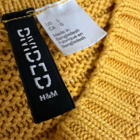 H&M Divided Women’s Mustard Yellow Sweater Textured Knit Size Large New - Picture 6 of 9